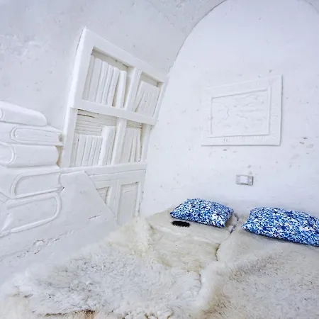 Snow Hotel